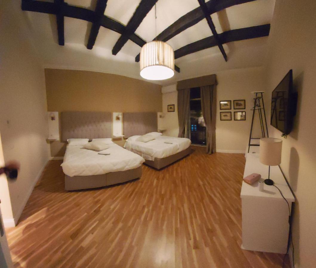 Alcapri Suite Napoli Centro Eksteriør billede